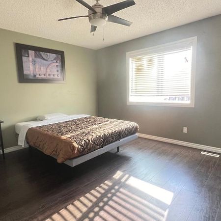 Monthly Accommodation Edmonton Londondery, Pilot Sound, Mcconachie Area Экстерьер фото